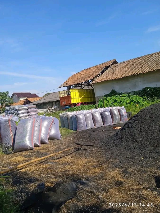 Arang Sekam Kualitas Premium