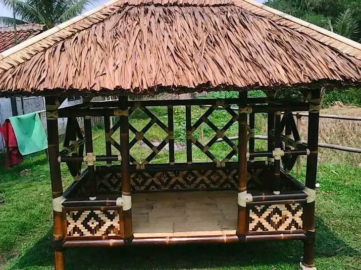 Gazebo untuk relaksasi
